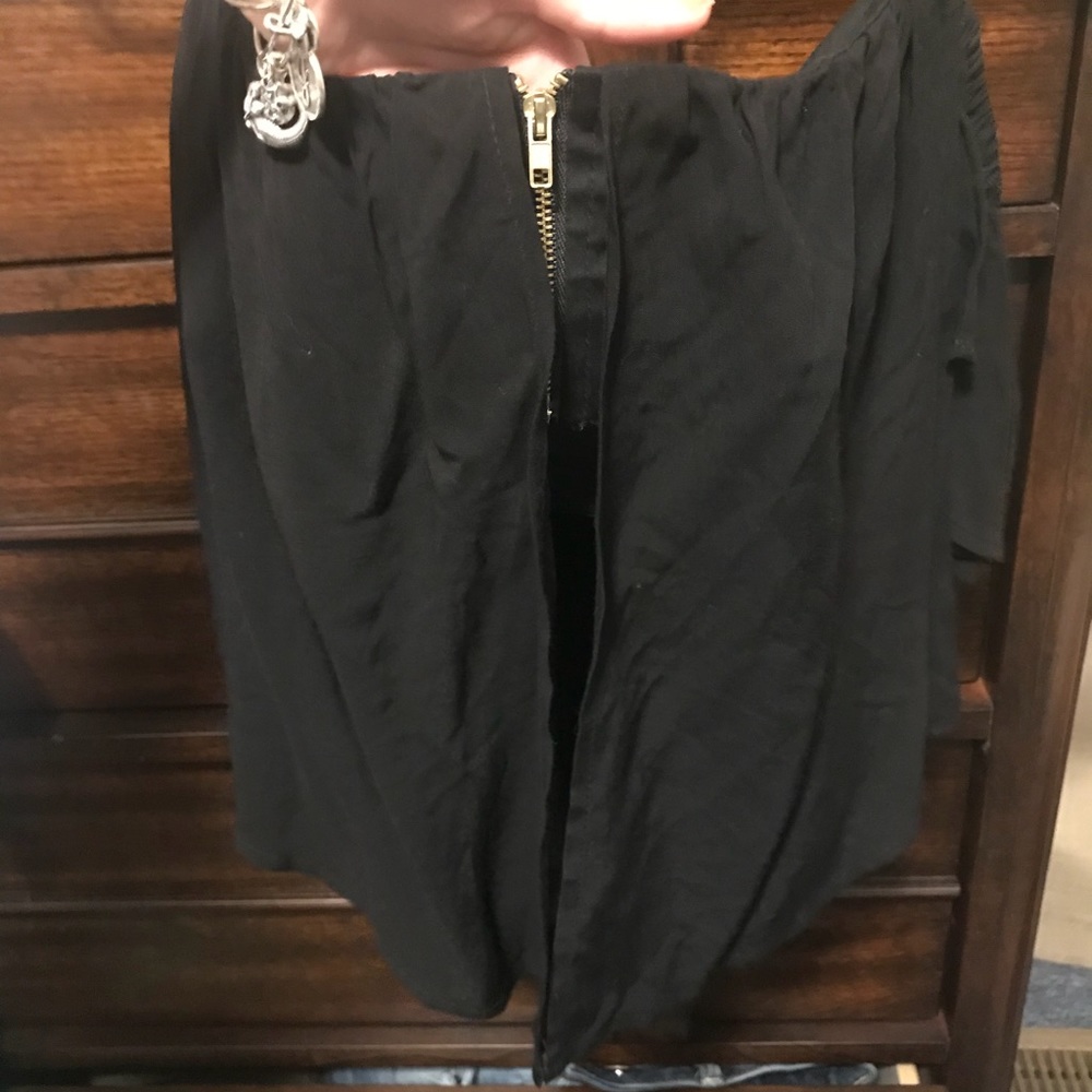 Never worn because I grabbed the wrong size!!